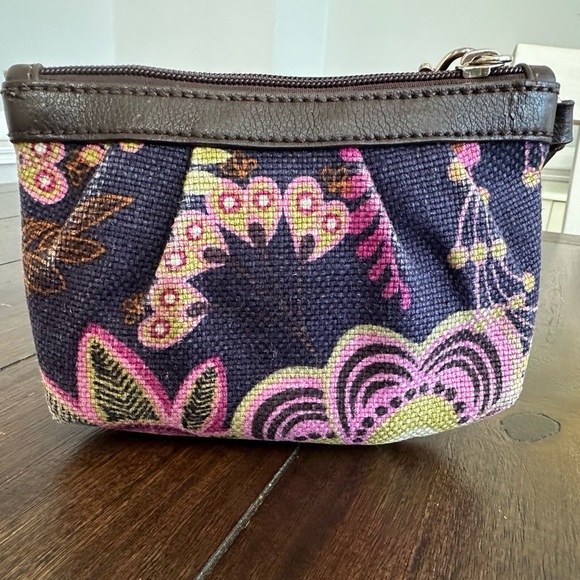 Spartina 449 Wristlet - Picture 9 of 9